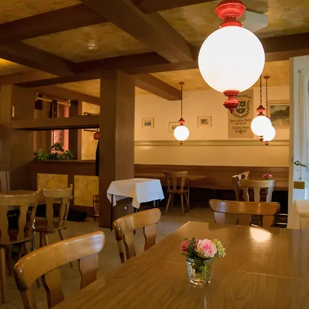 Waldhotel Unspunnen Szálloda