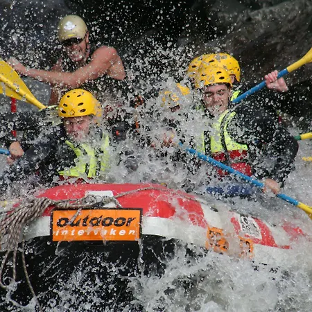 Waldhotel Unspunnen Szálloda 2*
