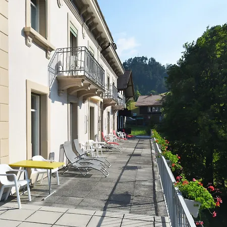 Waldhotel Unspunnen Szálloda 2*