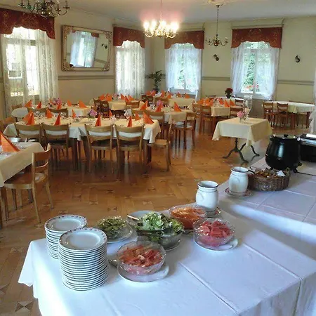 Szálloda Waldhotel Unspunnen 2*