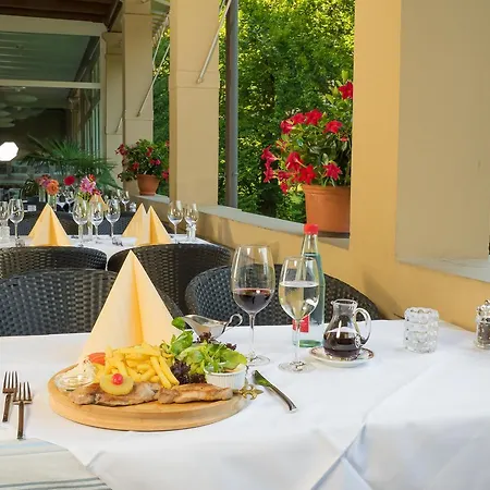 Waldhotel Unspunnen Szálloda 2*